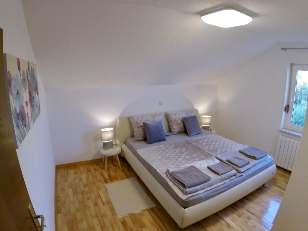 Holiday Apartment Lavanda Sumpetar Jesenice  Εξωτερικό φωτογραφία